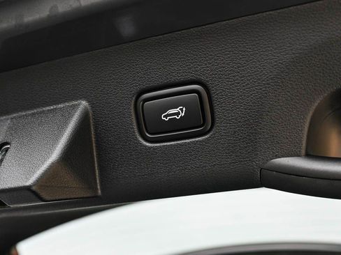 New 2026 Kia Sportage EX image 9