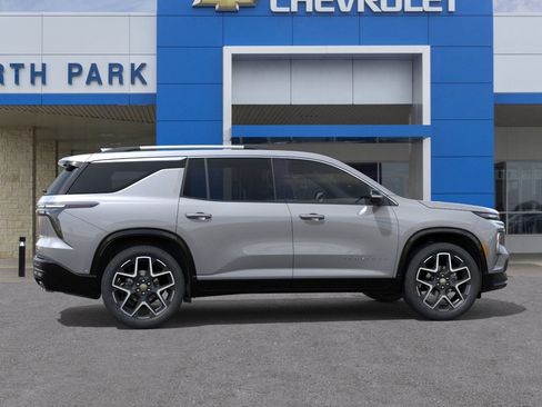 New 2026 Chevrolet Traverse High Country image 5