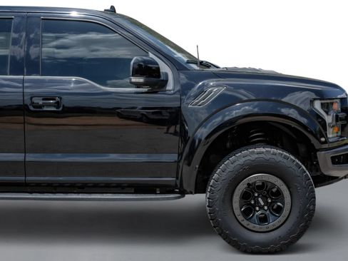 Used 2019 Ford F150 Raptor w/ Equipment Group 802A Luxury AWD/4WD image 7