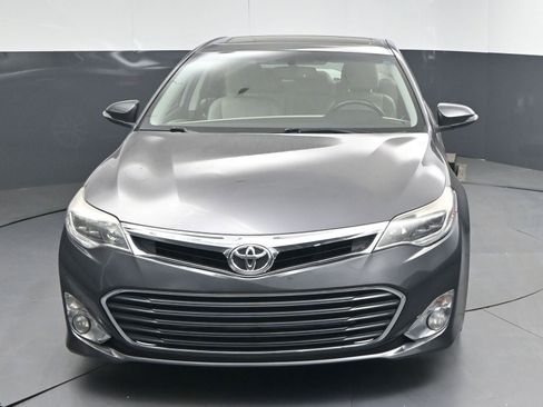 Used 2013 Toyota Avalon XLE Touring FWD image 2
