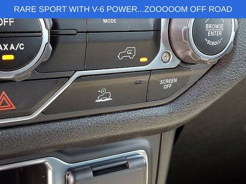Used 2024 Jeep Wrangler Unlimited Sport AWD/4WD image 24