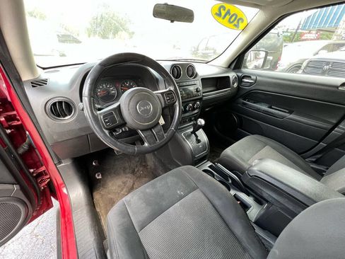 Used 2012 Jeep Patriot Latitude w/ Altitude Pkg image 13