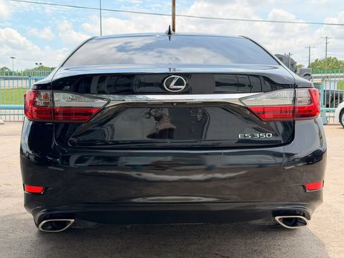 Used 2016 Lexus ES 350 w/ Accessory Package FWD image 4