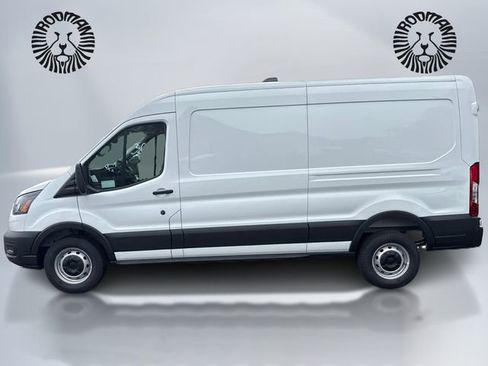 New 2026 Ford Transit 250 148 Medium Roof RWD image 8