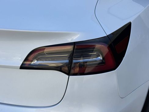 Used 2023 Tesla Model 3 Standard Range RWD image 37