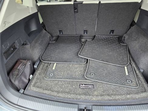 Used 2018 Volkswagen Tiguan S image 26