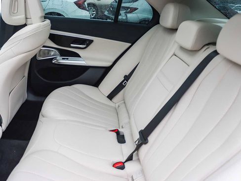 Used 2024 Mercedes-Benz E 450 4MATIC Sedan image 18