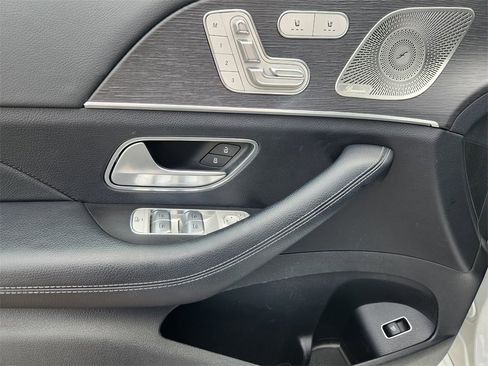 Used 2022 Mercedes-Benz GLS 450 4MATIC image 27