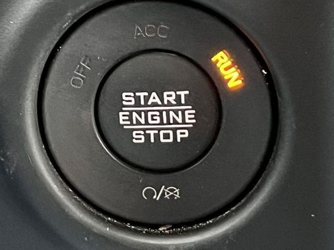 Used 2023 Jeep Wrangler Unlimited Rubicon w/ Steel Bumper Group AWD/4WD image 32