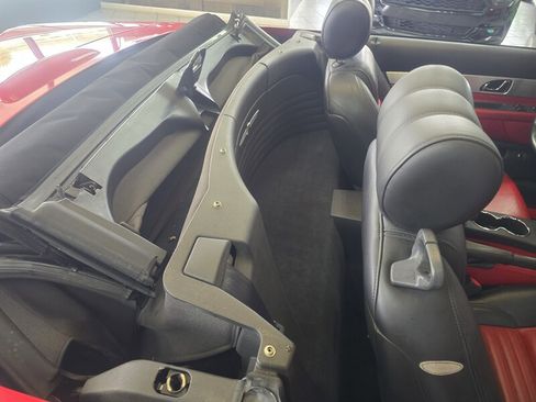 Used 2002 Ford Thunderbird image 13