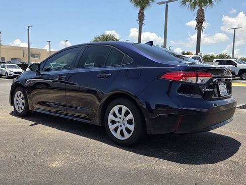 Used 2022 Toyota Corolla LE FWD image 4