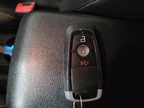 Used 2018 Ford EcoSport SES image 32