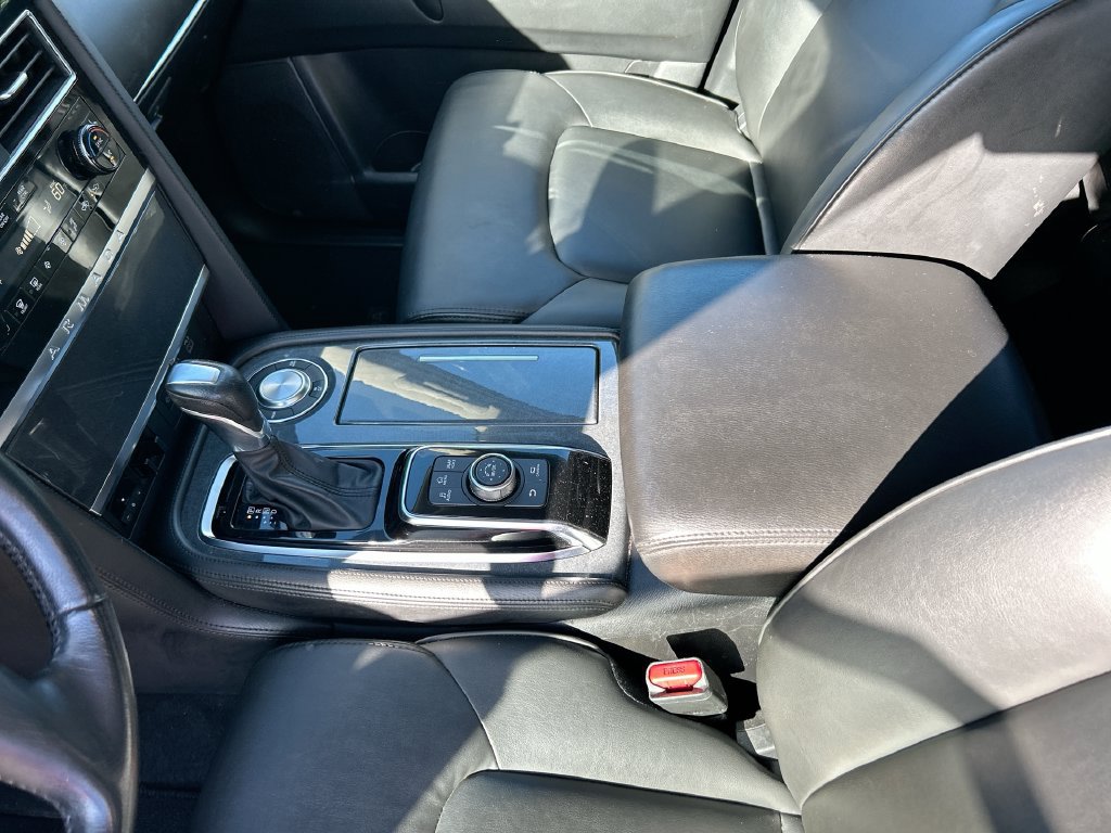 Used 2024 Nissan Armada SV RWD image 28