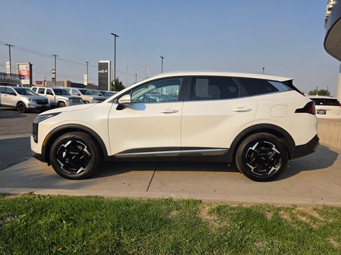 Certified 2026 Kia Sportage EX AWD/4WD image 8