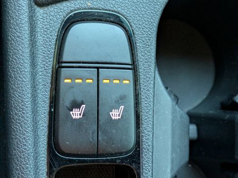 Used 2017 Kia Niro EX image 23