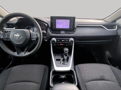 Used 2019 Toyota RAV4 XLE w/ Convenience Package FWD image 16