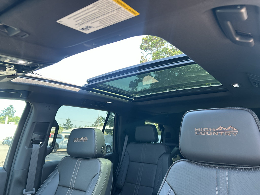 New 2026 Chevrolet Tahoe High Country AWD/4WD image 27