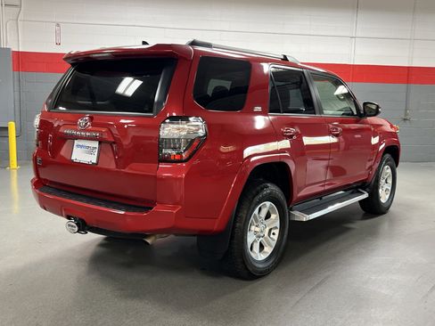 Used 2024 Toyota 4Runner SR5 Premium w/ Moonroof Package image 10