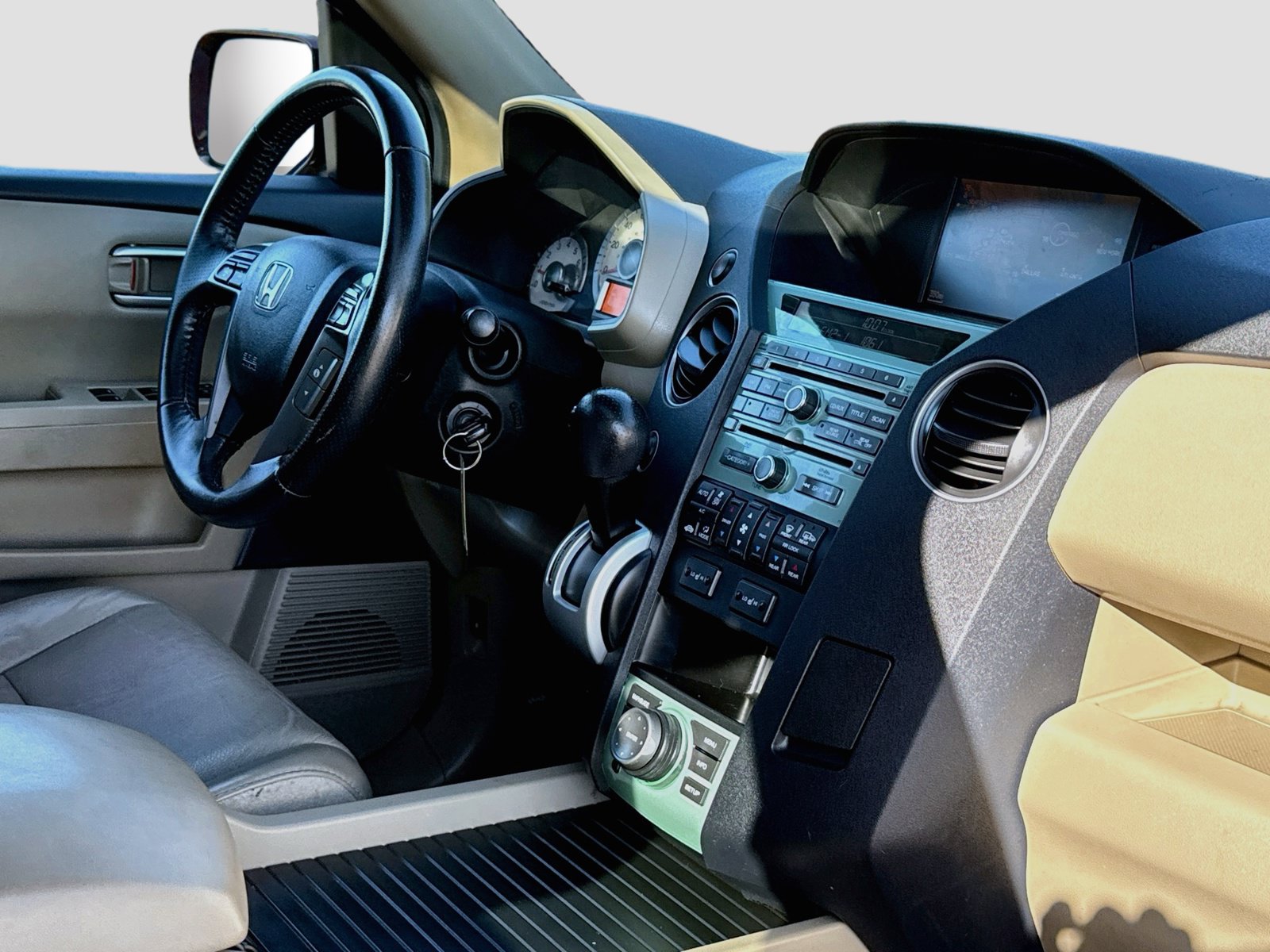 Used 2011 Honda Pilot Touring image 14