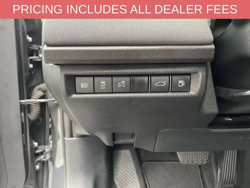 Used 2025 Toyota Camry LE FWD image 21