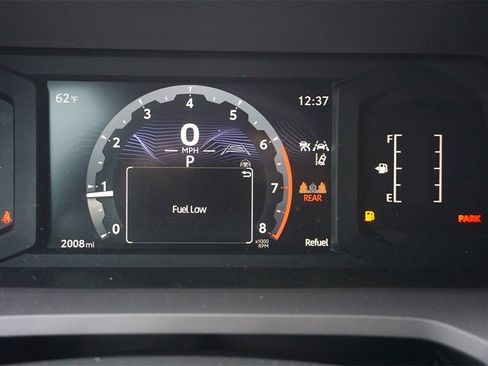 Used 2025 Toyota Tacoma SR5 image 7