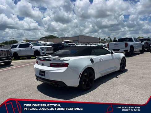 Used 2018 Chevrolet Camaro SS RWD image 7