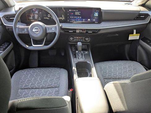 New 2026 Nissan Kicks SV w/ SV Premium Package FWD image 13