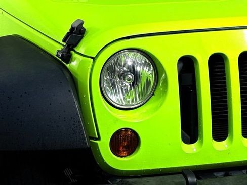 Used 2012 Jeep Wrangler Sport AWD/4WD image 15