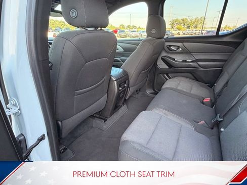 Used 2023 Chevrolet Traverse LT FWD image 10