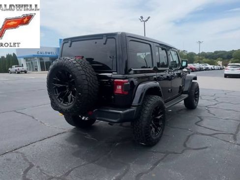 Used 2021 Jeep Wrangler Unlimited Sahara AWD/4WD image 8