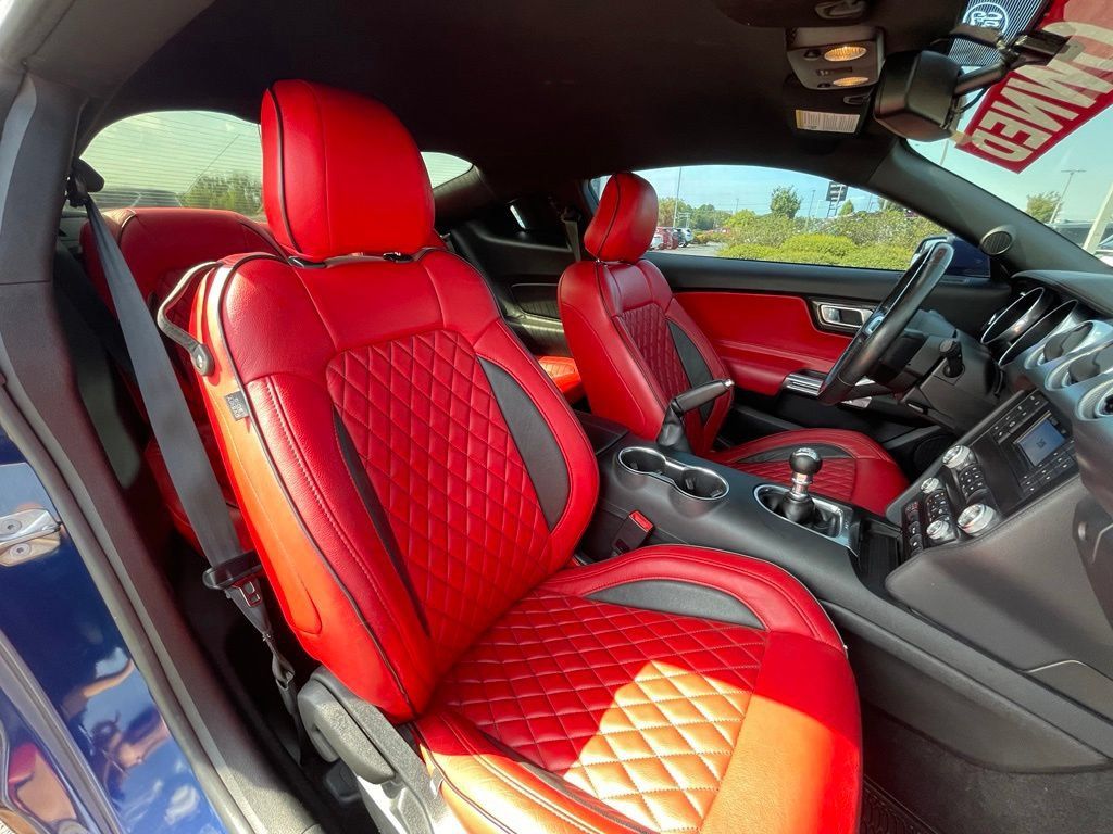 Used 2019 Ford Mustang GT RWD image 29