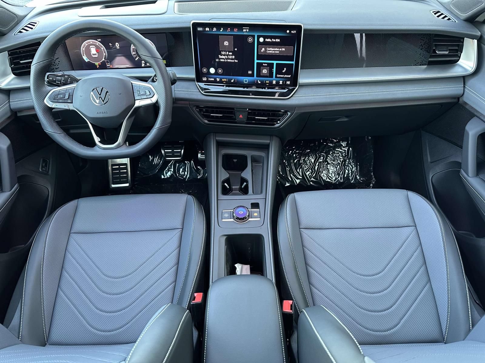 New 2026 Volkswagen Tiguan SE R-Line FWD image 11