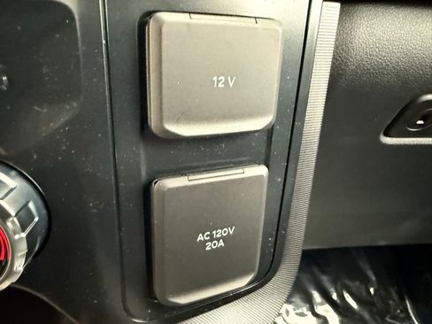 New 2025 Ford F150 Platinum w/ FX4 Off-Road Package image 35