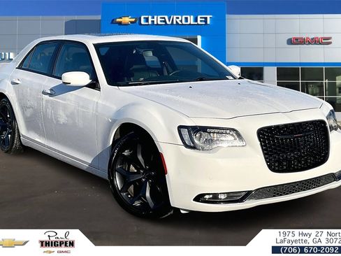 Used 2023 Chrysler 300 S image 1