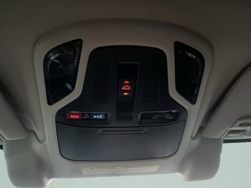 Used 2022 Subaru Outback Premium image 22