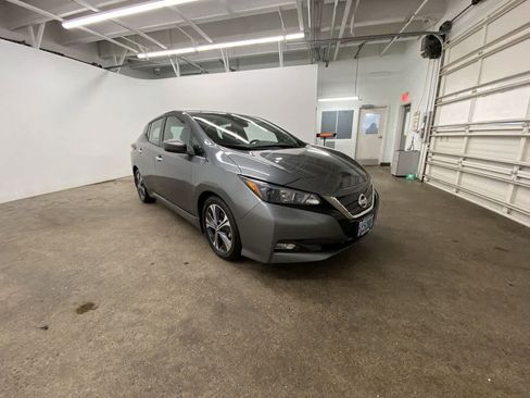 Used 2020 Nissan Leaf SV w/ SV All Weather Package image 8