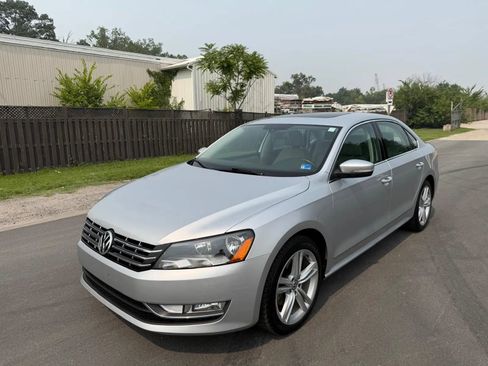 Used 2013 Volkswagen Passat TDI SE FWD image 1