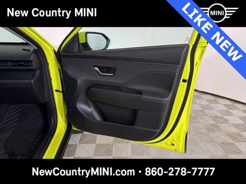Used 2024 Hyundai Kona Limited image 24