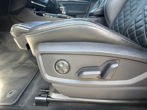 Used 2023 Audi SQ5 Premium Plus w/ Premium Plus Package image 19