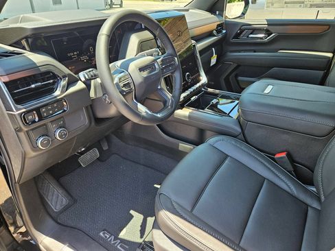 New 2026 GMC Yukon XL Denali RWD image 10