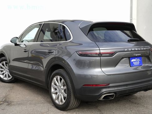 Used 2020 Porsche Cayenne image 4