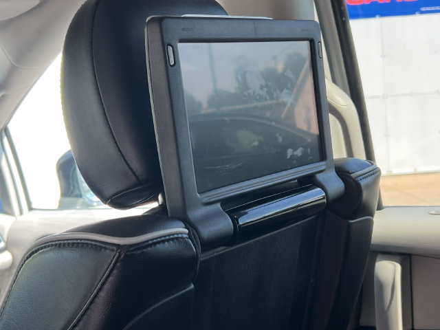 Used 2024 Chrysler Pacifica Limited w/ Uconnect Theater Family Group AWD/4WD image 42