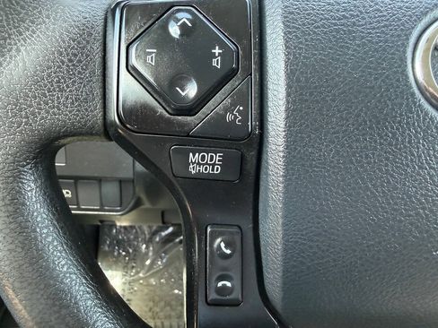 Used 2023 Toyota Tacoma SR AWD/4WD image 29