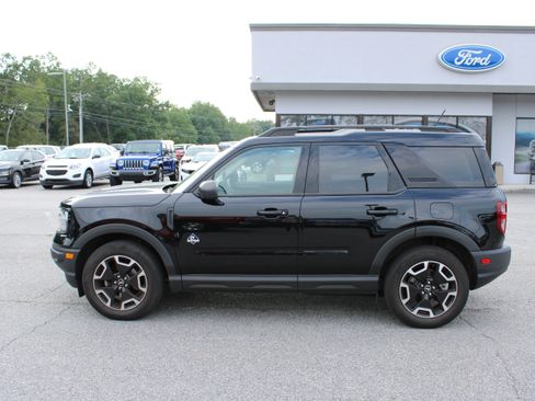 Used 2021 Ford Bronco Sport Outer Banks w/ Outer Banks Package (96D) AWD/4WD image 1