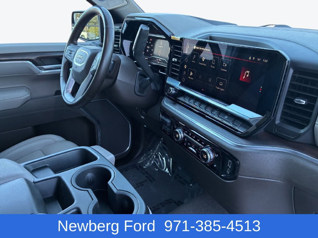 Used 2025 GMC Sierra 1500 SLT AWD/4WD image 24