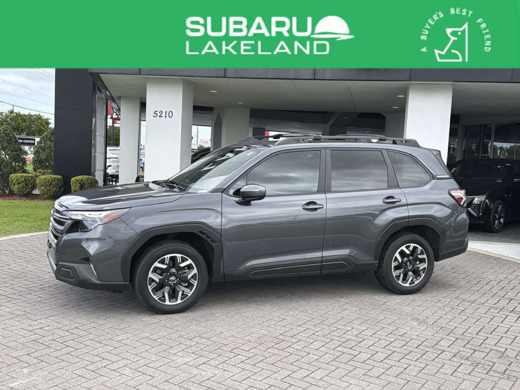 Certified 2025 Subaru Forester Premium AWD/4WD image 1