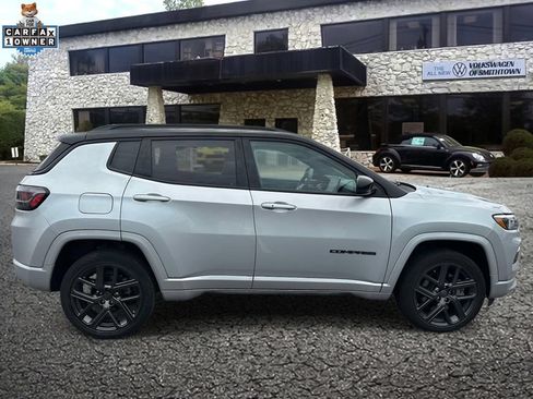 Used 2024 Jeep Compass Limited w/ High Altitude Package AWD/4WD image 4