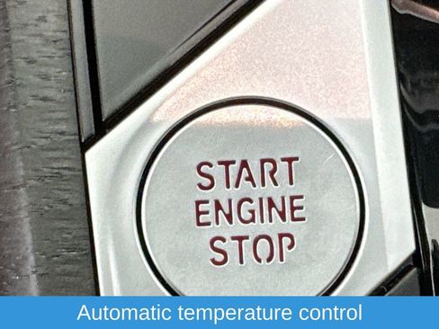 Used 2024 BMW M440i Convertible w/ Premium Package image 21