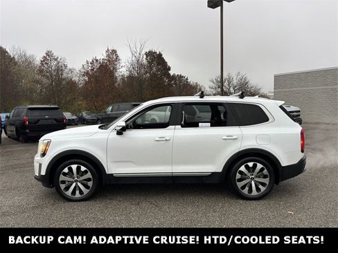 Used 2020 Kia Telluride EX w/ EX Premium Package image 3