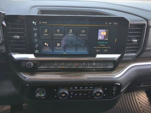 Used 2023 Chevrolet Silverado 1500 RST AWD/4WD image 15